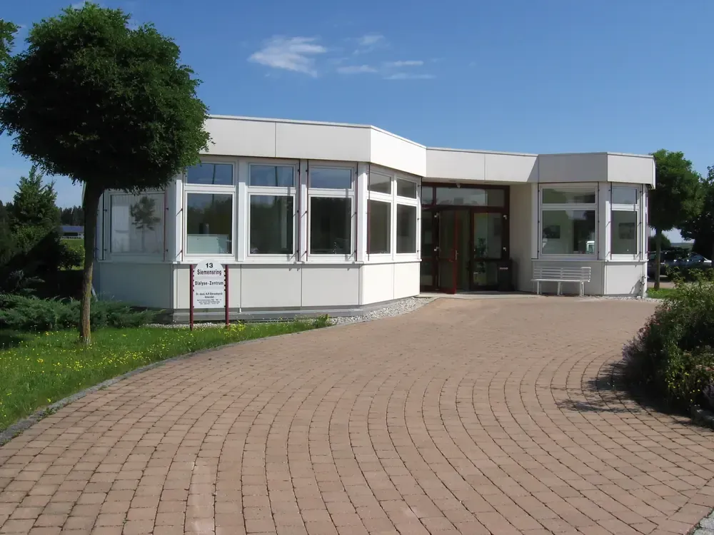 Eingang des Standorts Marktoberdorf